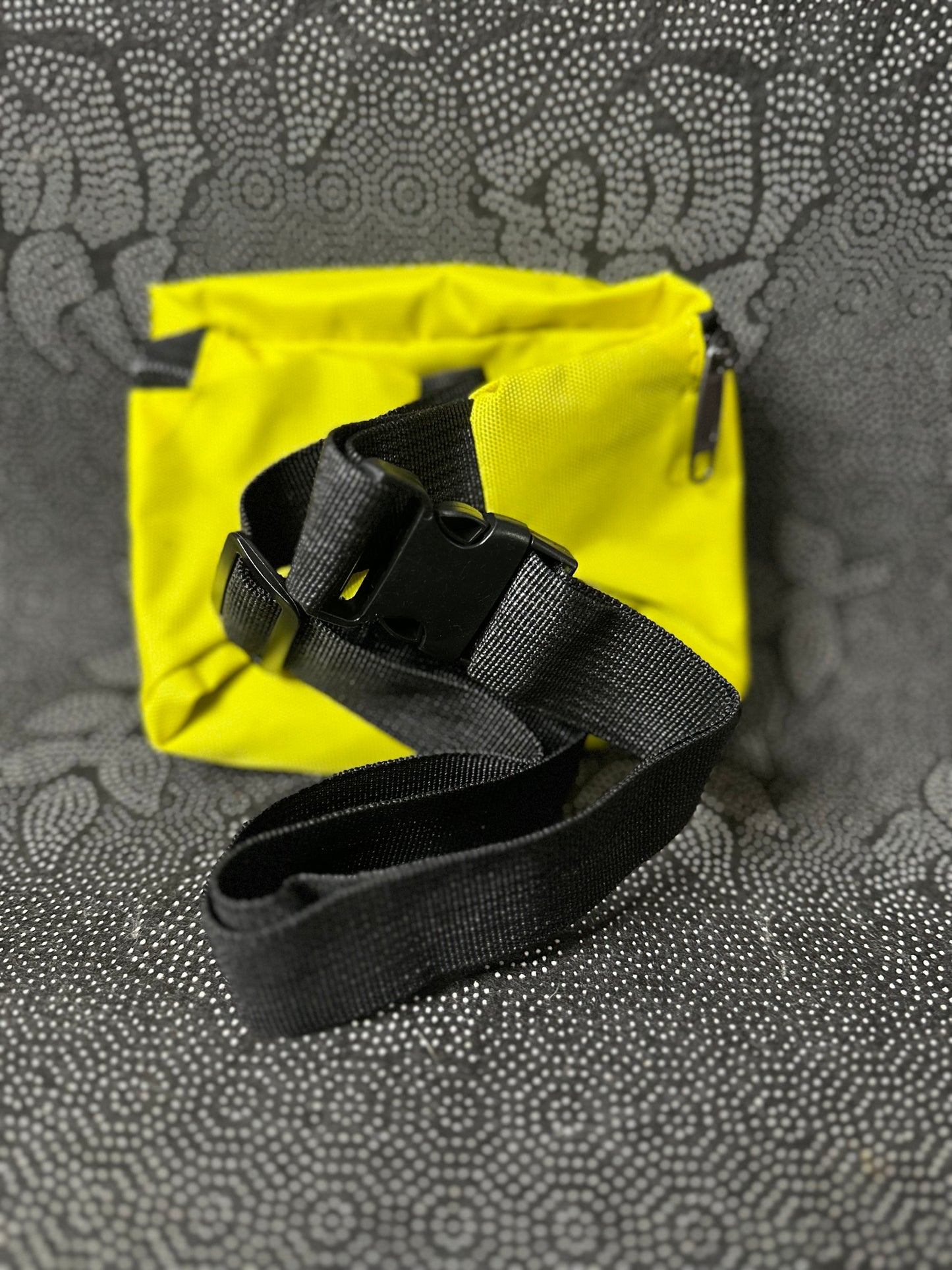 DankGirls Fanny Pack - Classy Bougie Stoned - Yellow